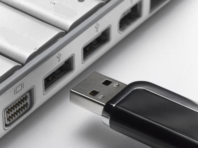자체 생성 멀티 부팅 USB 플래시 드라이브